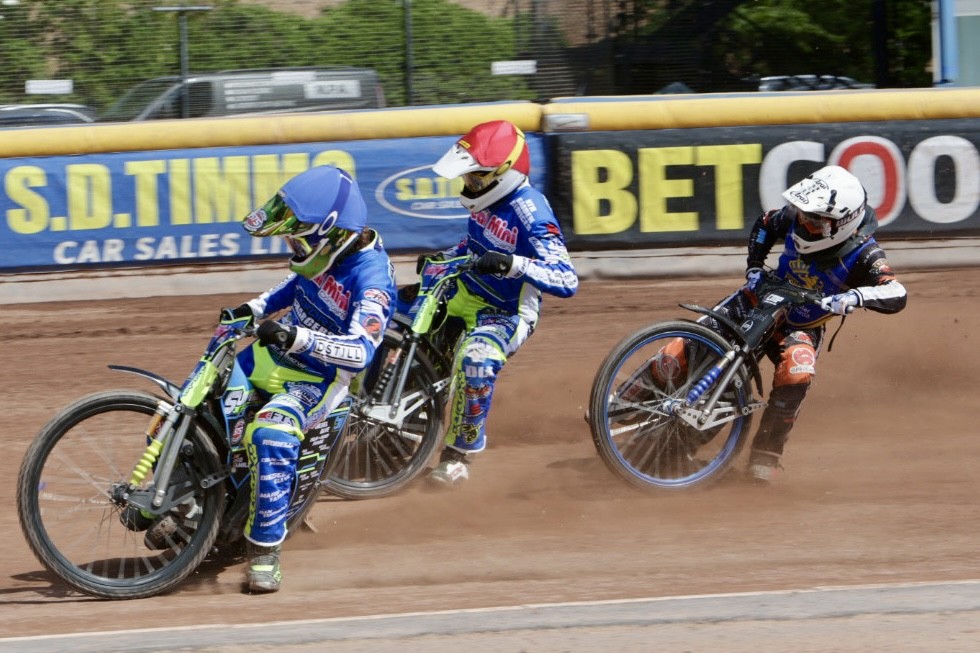 RESULT: Real Mini Company Oxford Chargers powered by AW Mobbs 61 Edinburgh Monarchs Academy 29 (Chargers go top of the National League)